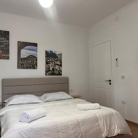 Hotel Villa Edis Μπεράτ Εξωτερικό φωτογραφία
