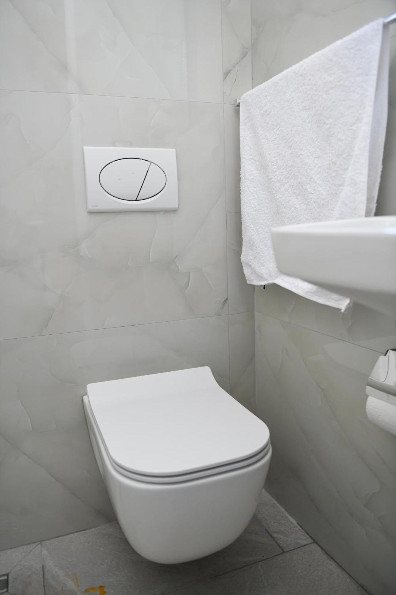 Hotel Villa Edis Μπεράτ Εξωτερικό φωτογραφία