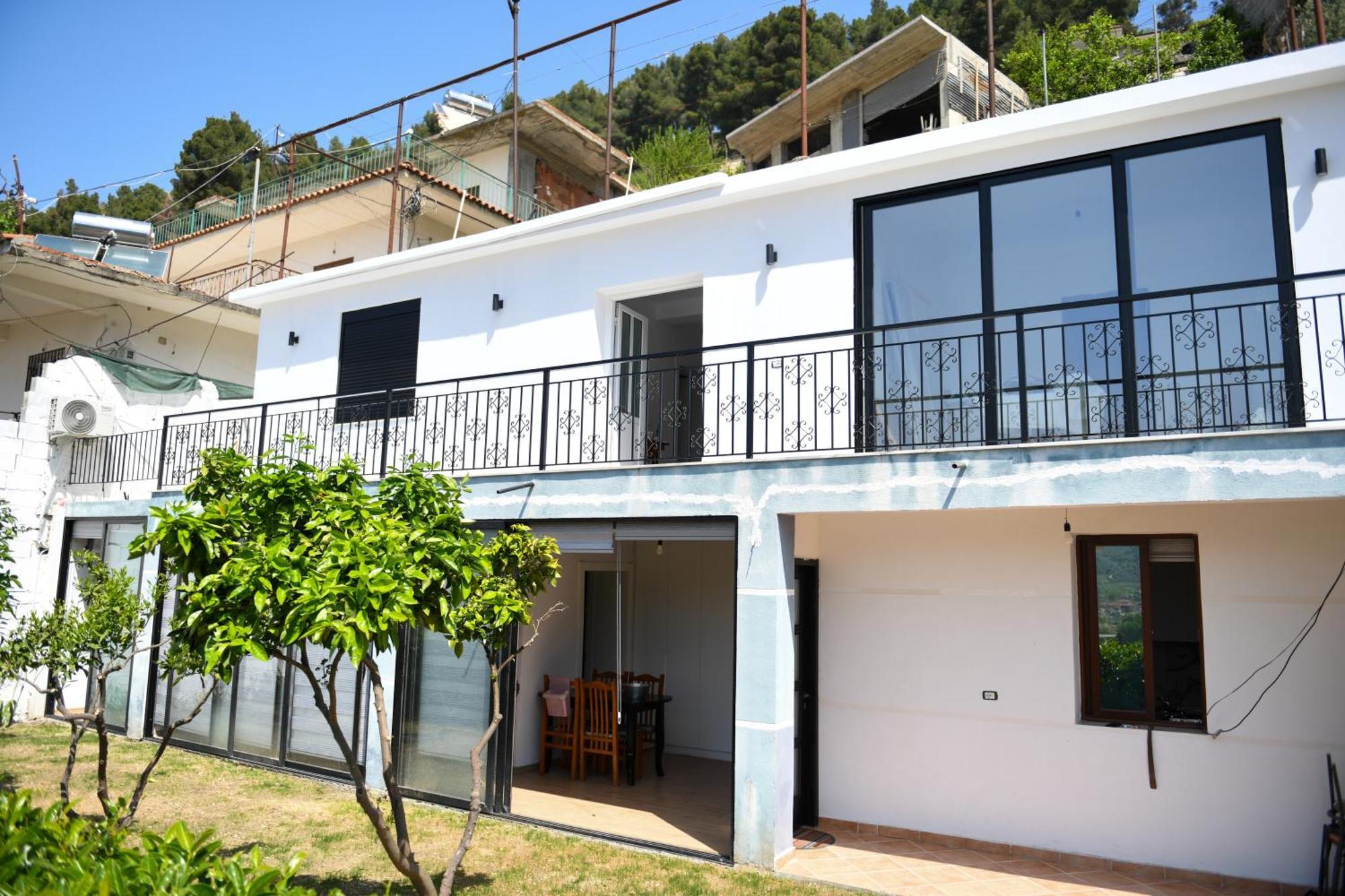 Hotel Villa Edis Μπεράτ Εξωτερικό φωτογραφία